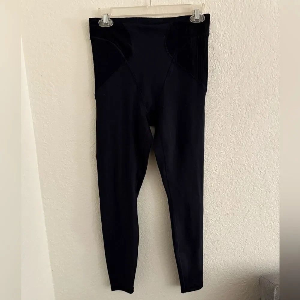 Savage X Fenty Sport Black Leggings